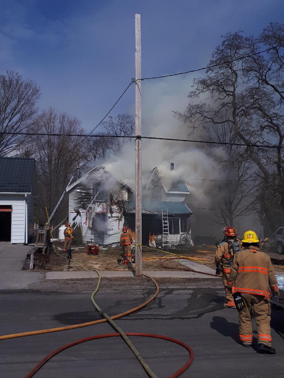 Crews called to house fire on Queen Street in Fenelon Falls Kawartha 411